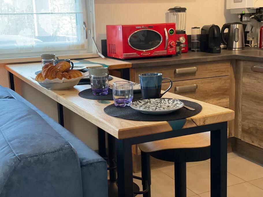 Appartement - Note Boisee - Terrasse & Parking 셀레스탓 외부 사진